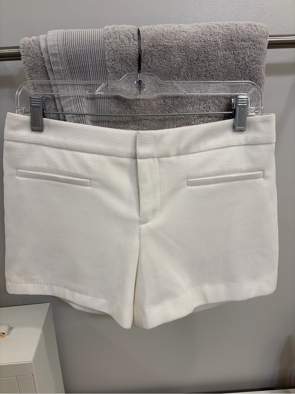 Club Monaco Cream Textured High-Waist Tailored Shorts